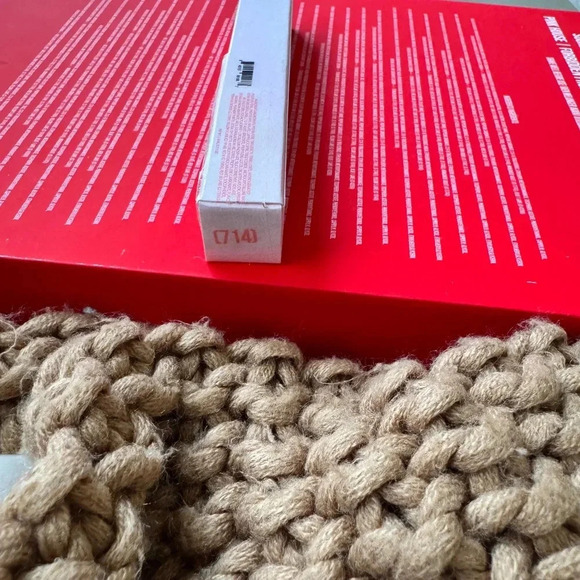 714 Jeffree Star Supreme Gloss - NWT - Soft coral - Picture 7 of 9